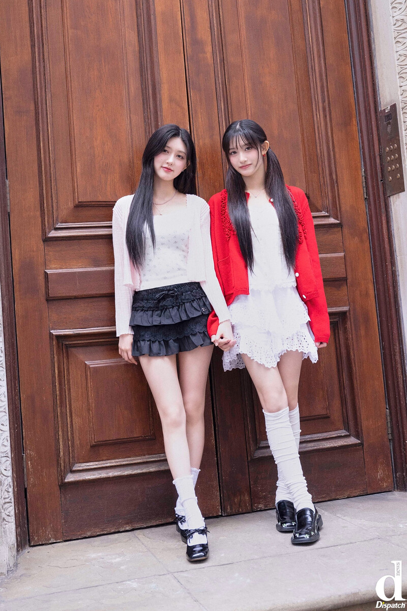 IVE's Gaeul & Leeseo - [NAVER X DISPATCH] Dicon Photoshoot in London documents 2