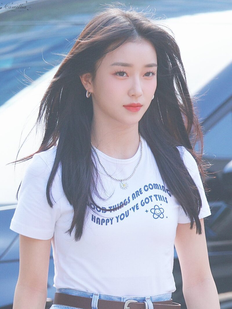 220729 STAYC Sumin - Music Bank Commute documents 3