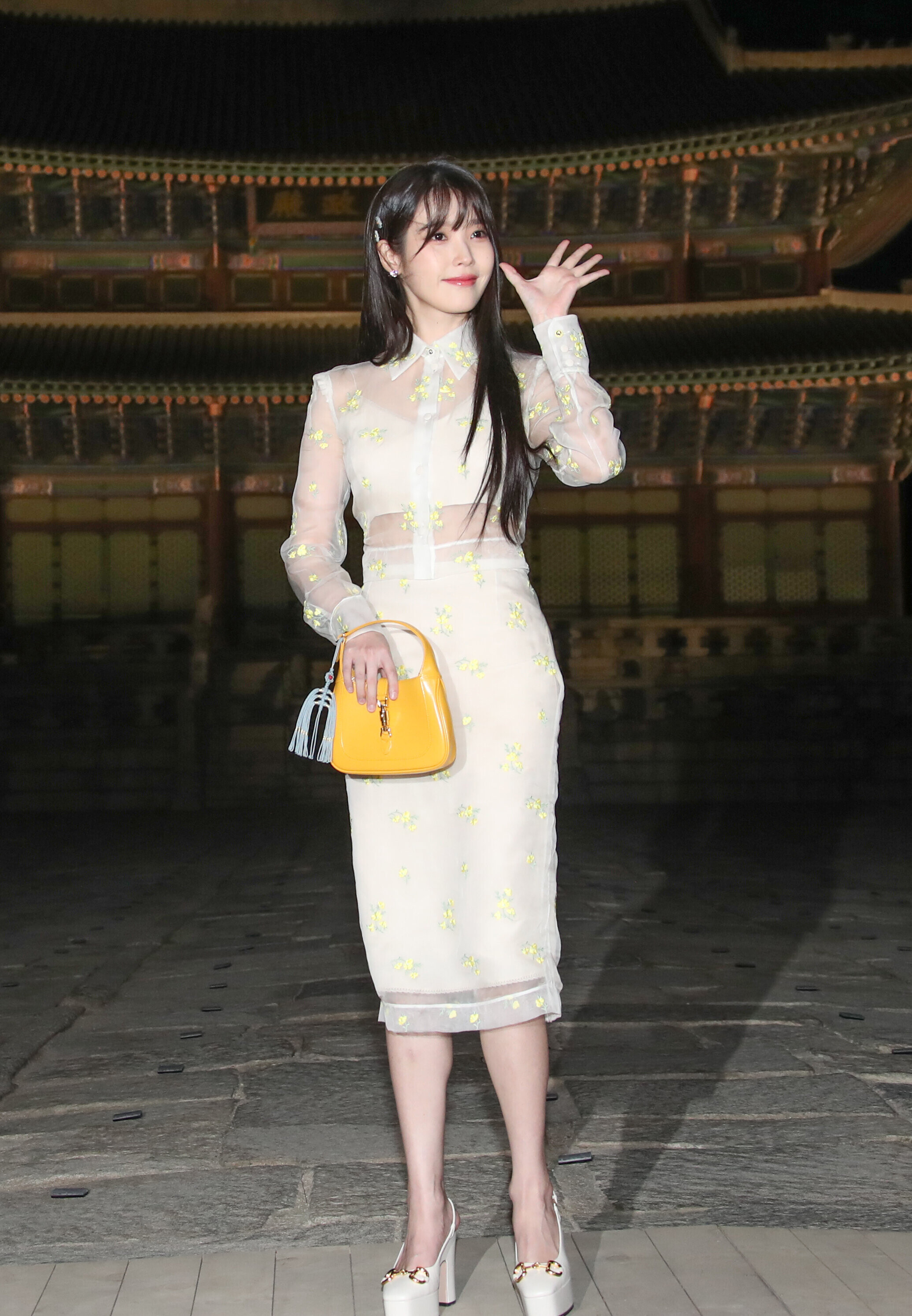 230516 IU at Gucci 2024 Cruise Fashion Show kpopping