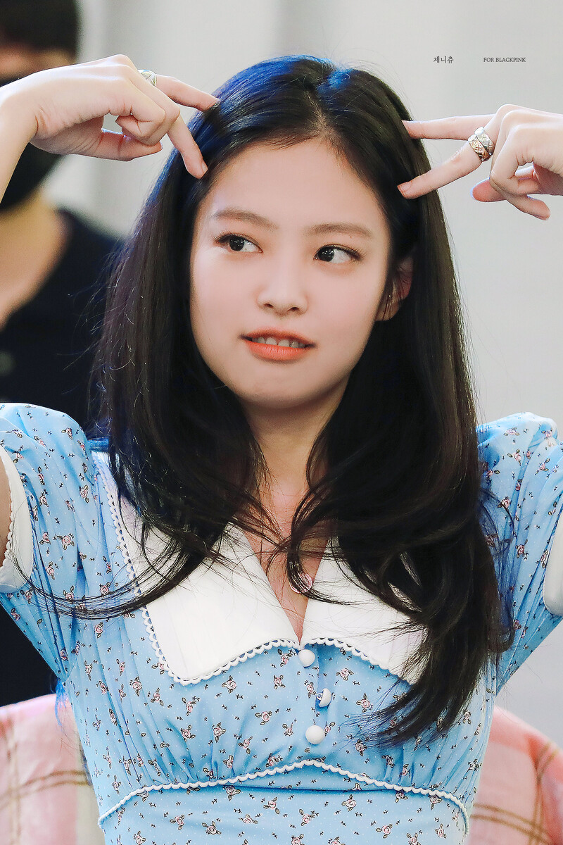 220925 BLACKPINK Jennie - Fan Sign Event | kpopping