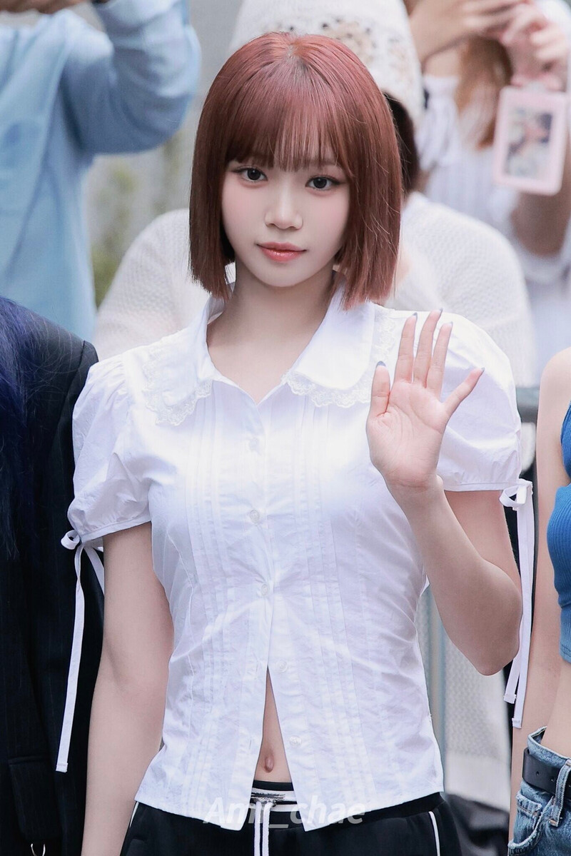 240906 LE SSERAFIM Chaewon - Music Bank Mini Fan Meeting & Commute documents 15