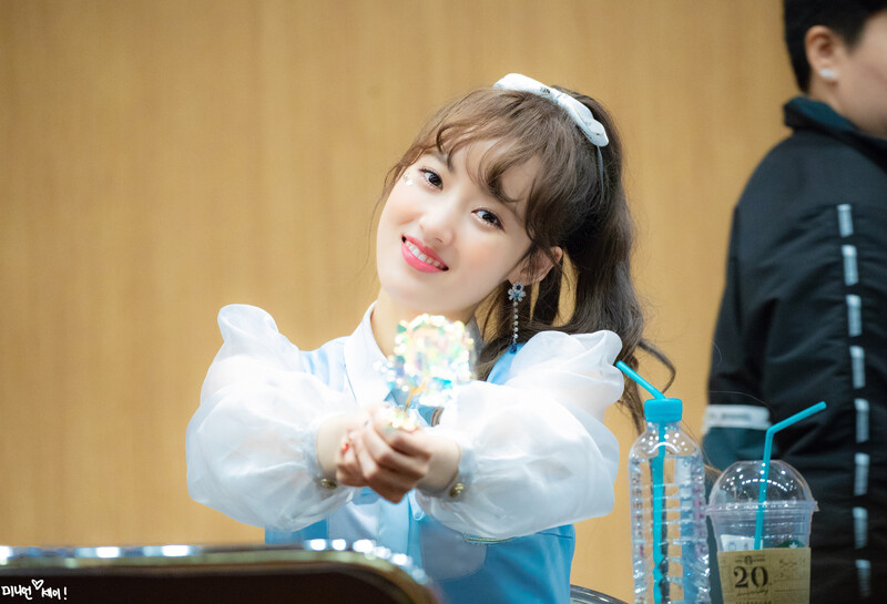 190519 Weki Meki Sei at 'LOCK END LOL' Dongdaemun Fansign documents 1