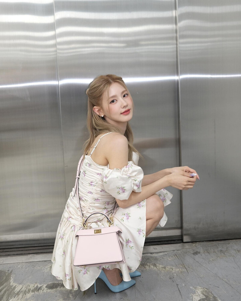 220617 (G)I-DLE Miyeon Instagram Update documents 2