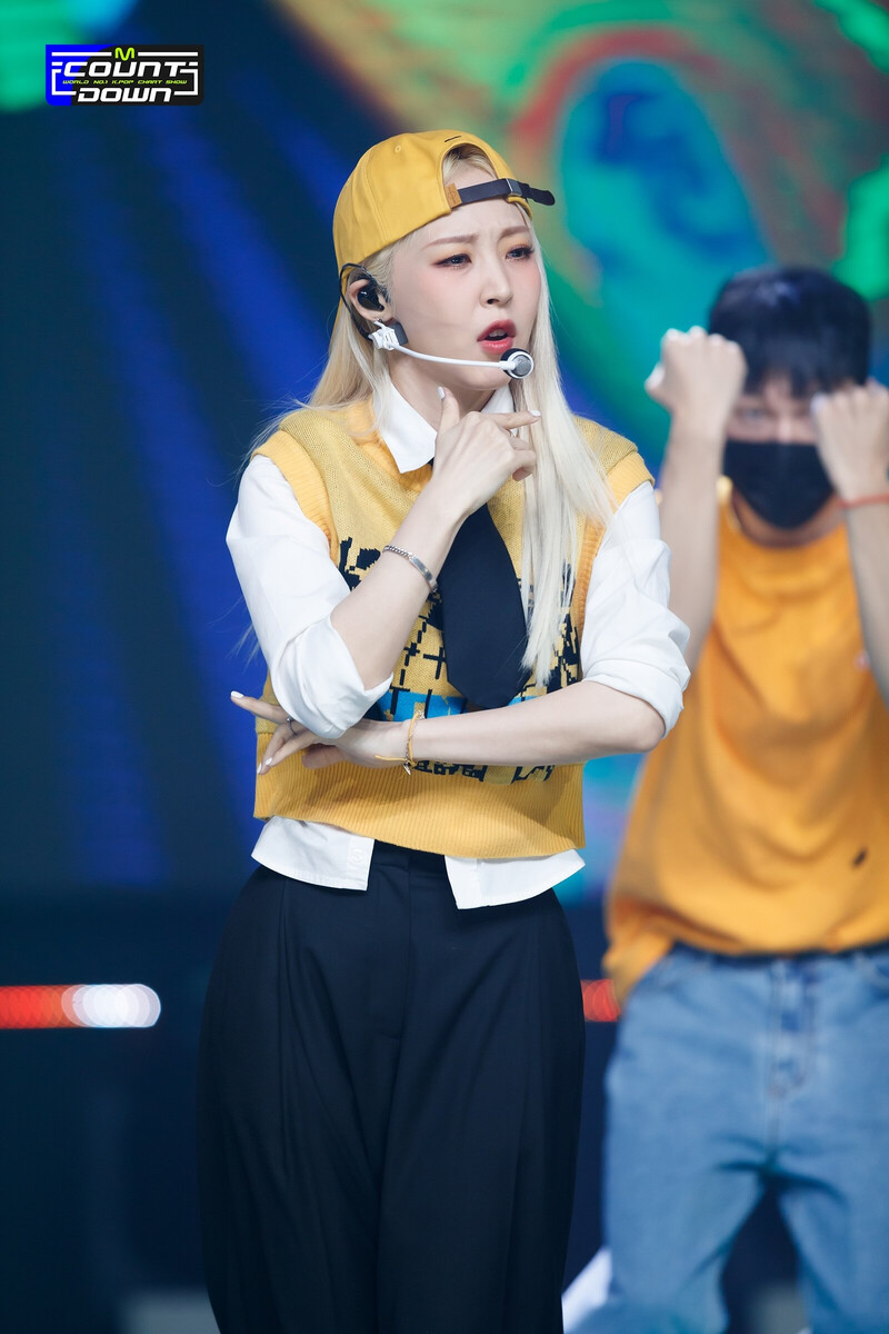 220505 Moonbyul - 'C.I.T.T' at M Countdown documents 10