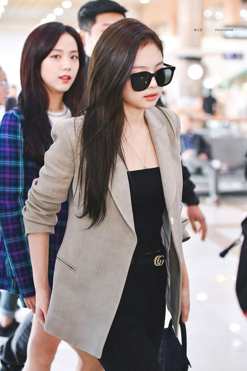 180420 - JENNIE Airport documents 4