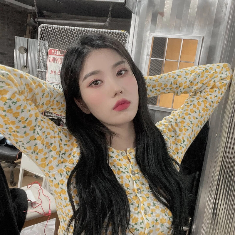 210303 IZ*ONE SNS Update - Eunbi documents 1