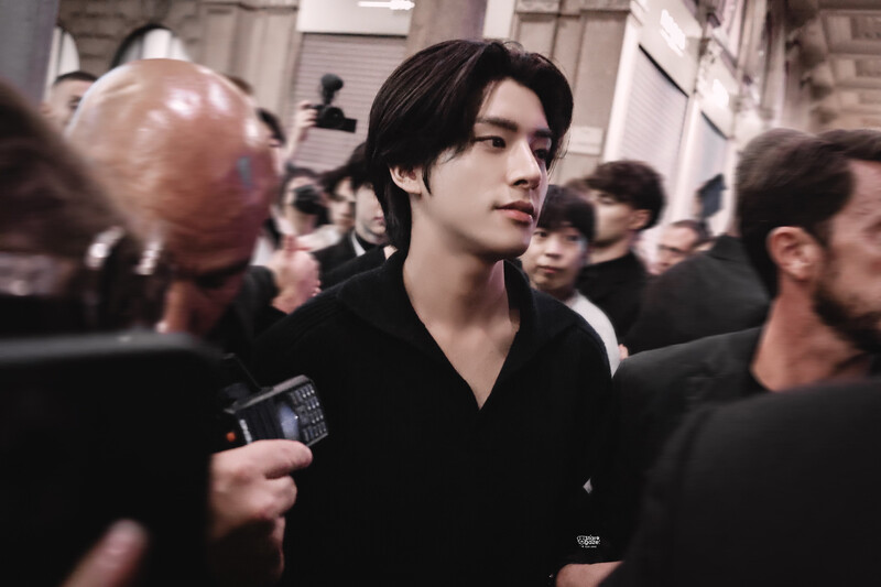 240918 JAKE AT PRADA SS25 WOMEN'S FASHIONWEAR EVENT IN MILAN FASHION WEEK documents 11