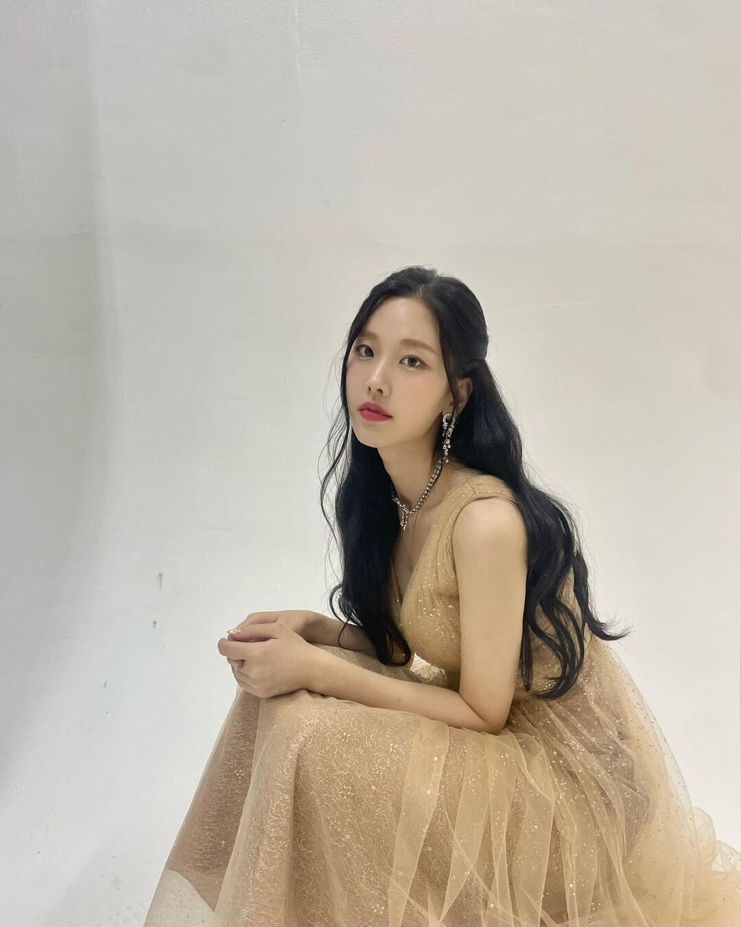 221111 Nayun Instagram Update | kpopping
