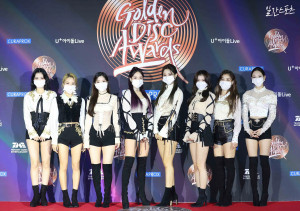 210110 TWICE at The 35th Golden Disc Awards
