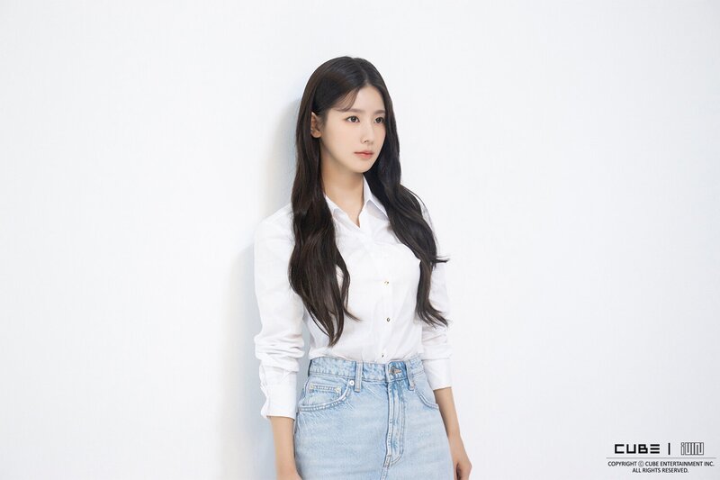 211015 Cube Naver Post - (G)I-DLE Miyeon 2021 Profile Photoshoot documents 12