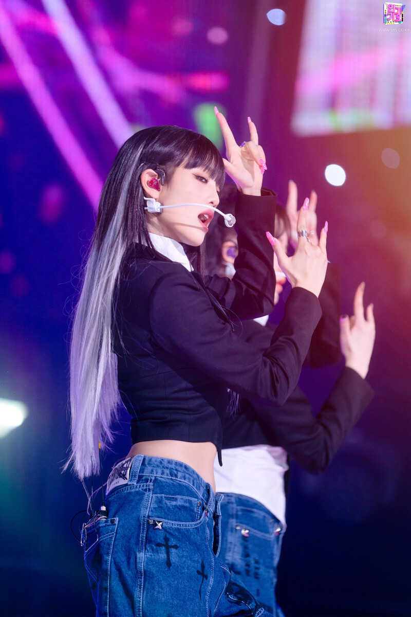 220327 (G)I-DLE Minnie - 'TOMBOY' at Inkigayo documents 11