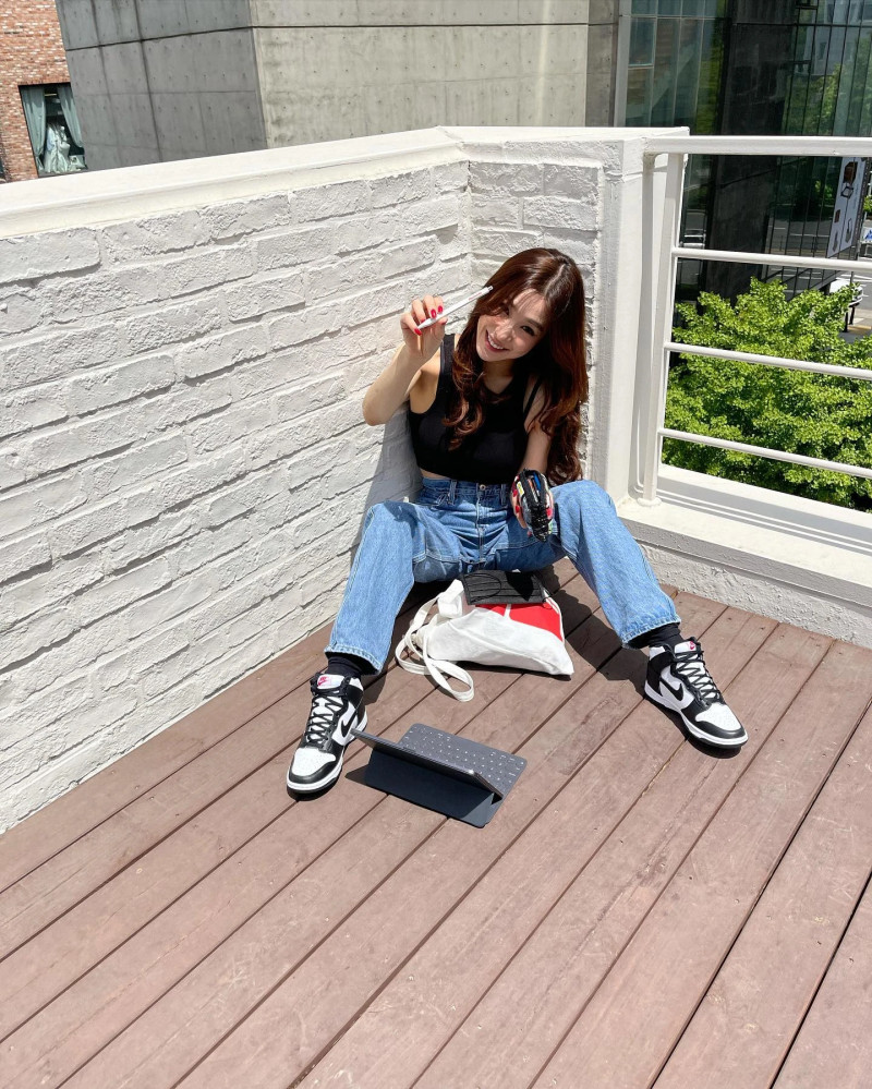 210511 Tiffany Young Instagram Update documents 10