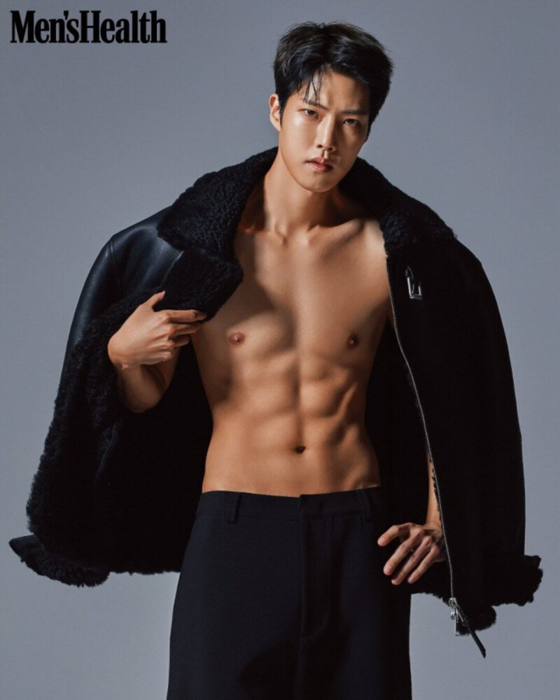 Lee Daeyeol for Men's Health Korea | January 2022 documents 5