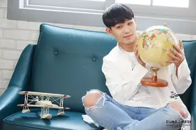 Hyunsik - Behind the scenes 2018 Season’s Greetings