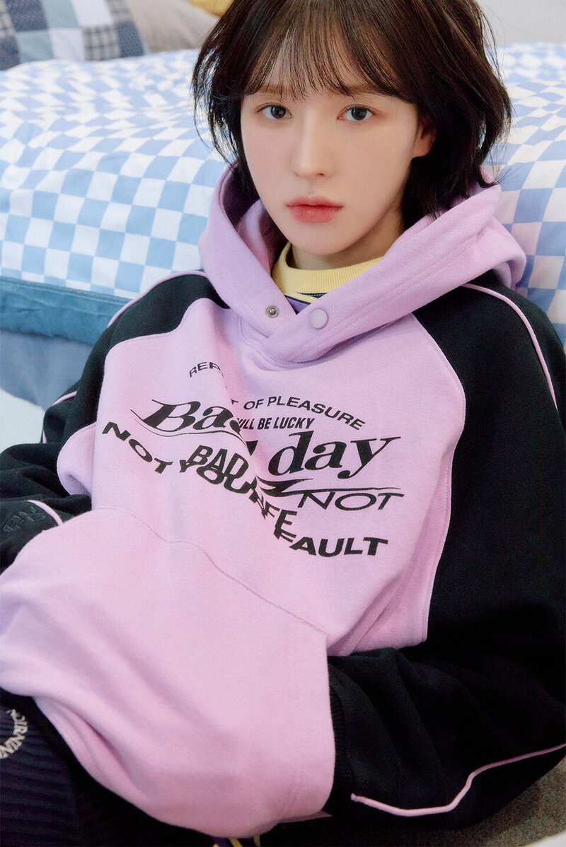 Red Velvet Wendy x GROOVE RHYME 23 S/S Collection documents 2