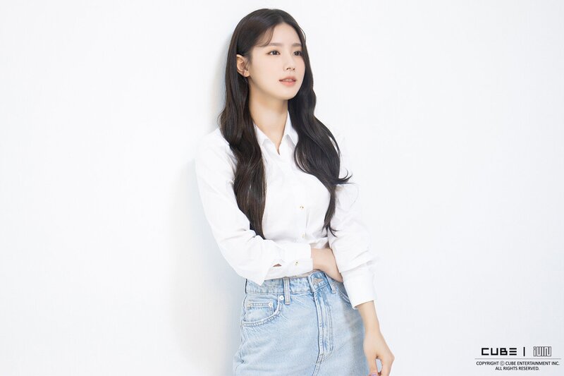211015 Cube Naver Post - (G)I-DLE Miyeon 2021 Profile Photoshoot documents 11