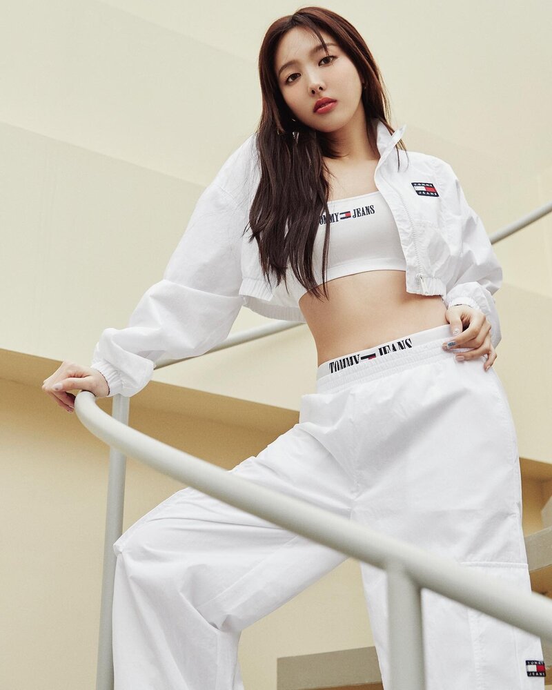 Nayeon x Tommy Jeans 23 SS Campaign Photoshoot documents 7