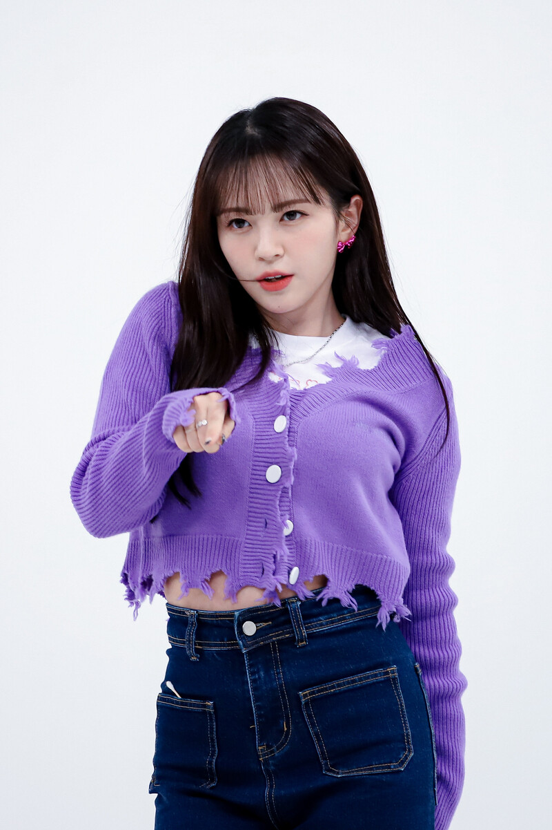 230411 MBC Naver - Kep1er Mashiro - Weekly Idol On-site Photos documents 2