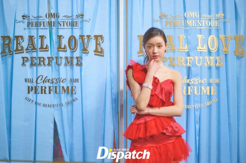 220331 OH MY GIRL Yooa - "Real Love" MV Shoot by Dispatch documents 2