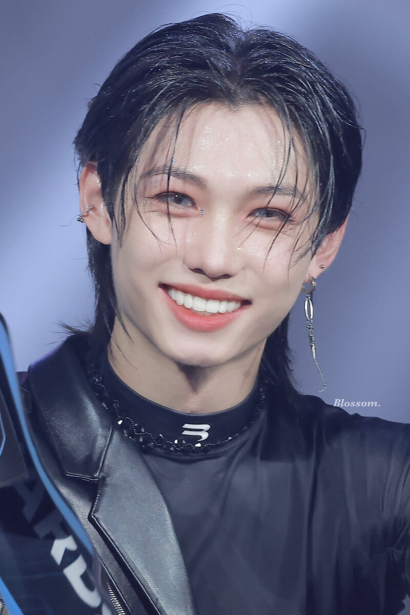 221129 Stray Kids Felix - MAMA 2022 Day 1 documents 4