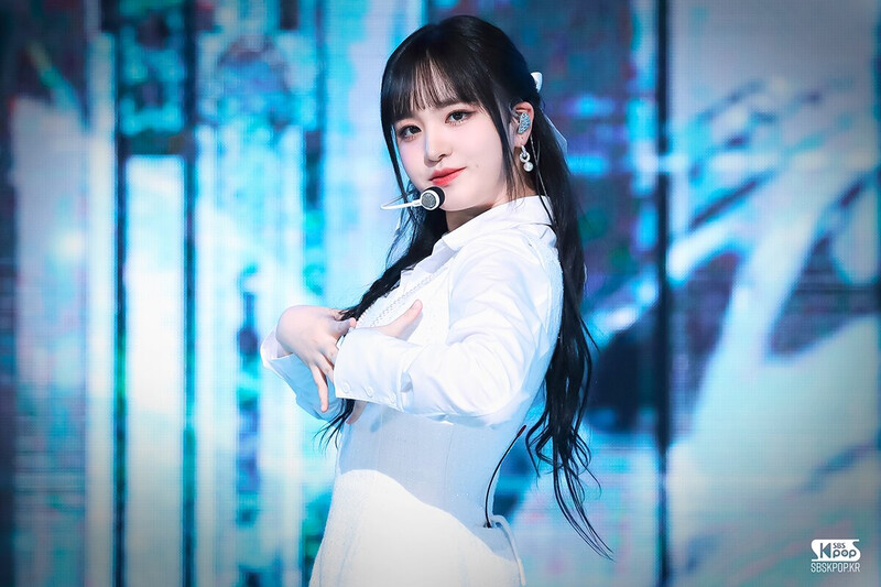 230423 IVE Liz - 'I AM' &  'Kitsch' at Inkigayo documents 2