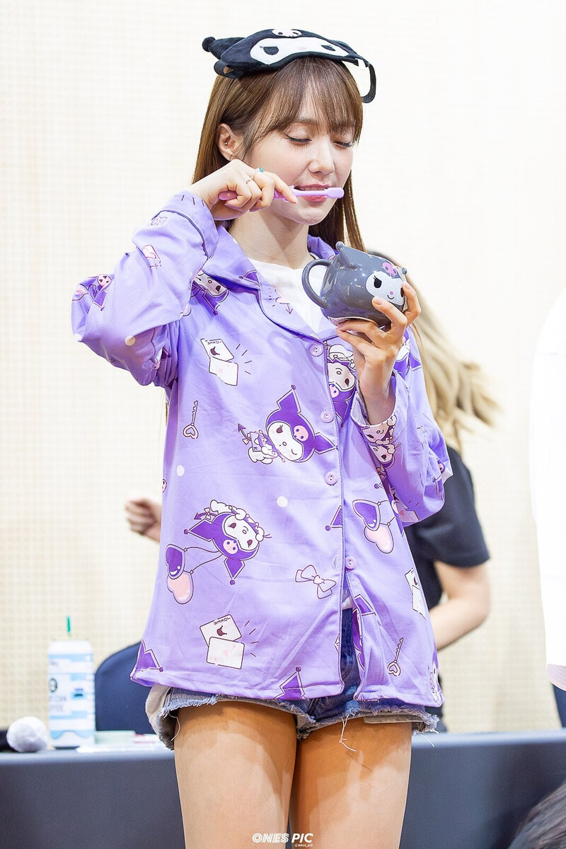 230924 NANA at EL7Z UP fansign event documents 17