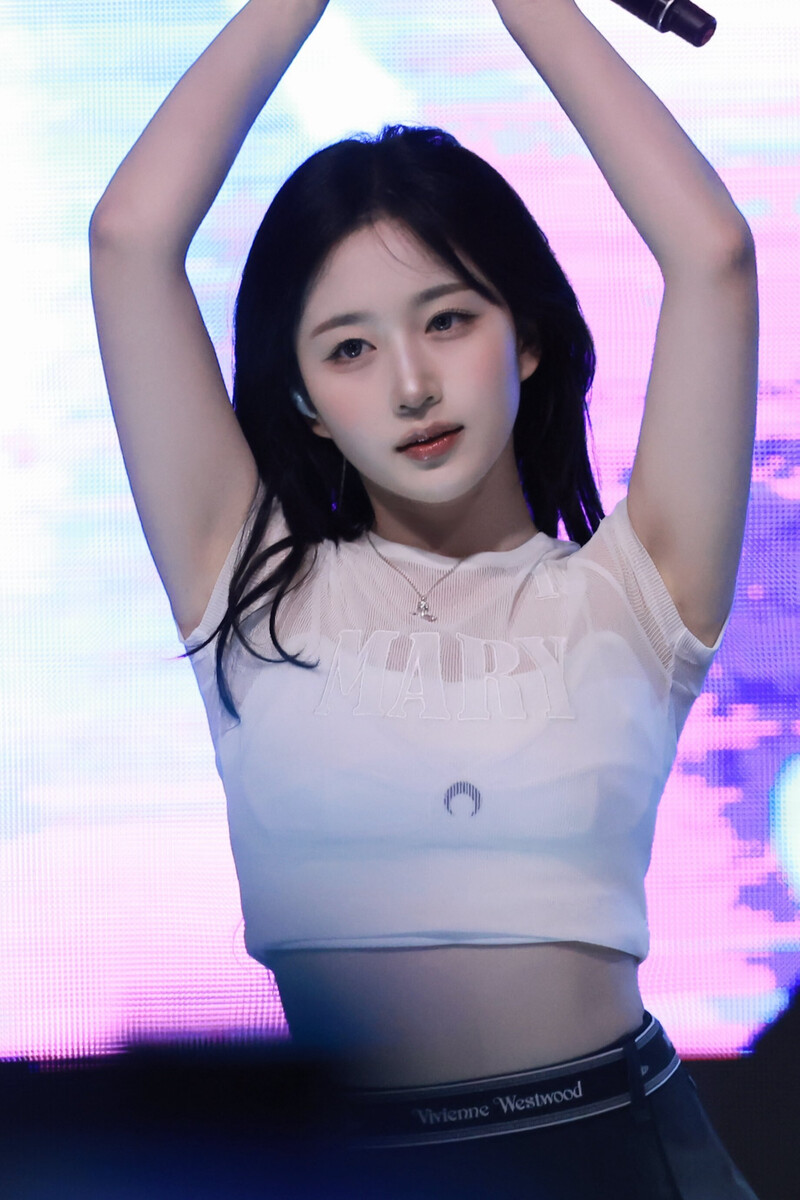 240527 NMIXX Haewon - Shinhan University Festival documents 1