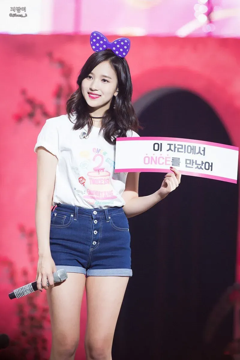 Mina830.jpg