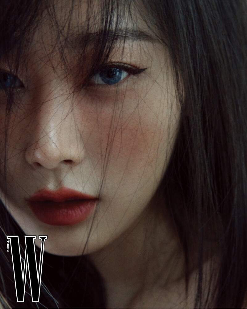 aespa Giselle for W Korea November 2023 Issue documents 1