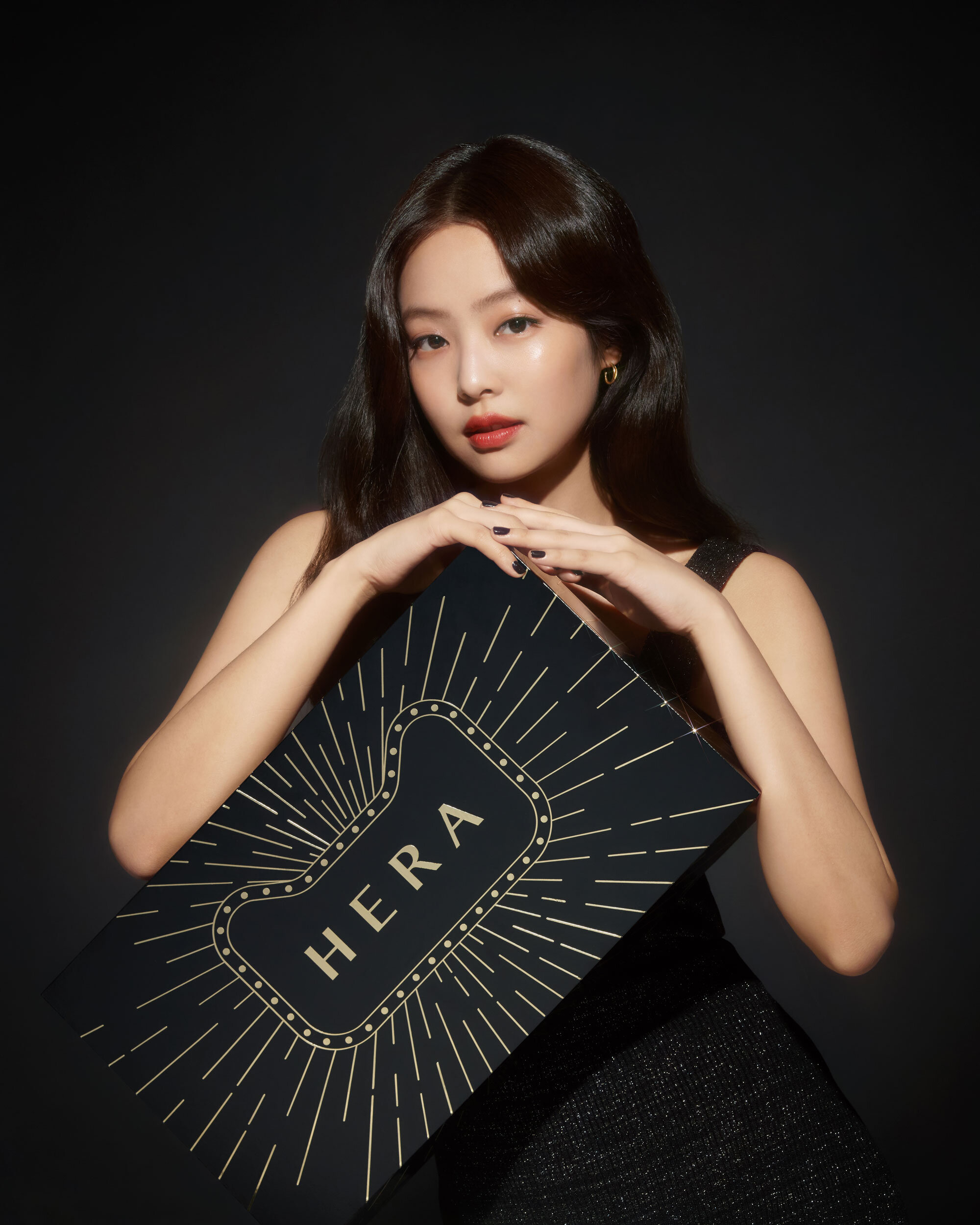 BLACKPINK Jennie for HERA 2021 Holiday 'SHINE IN ROUGE HOLIC 