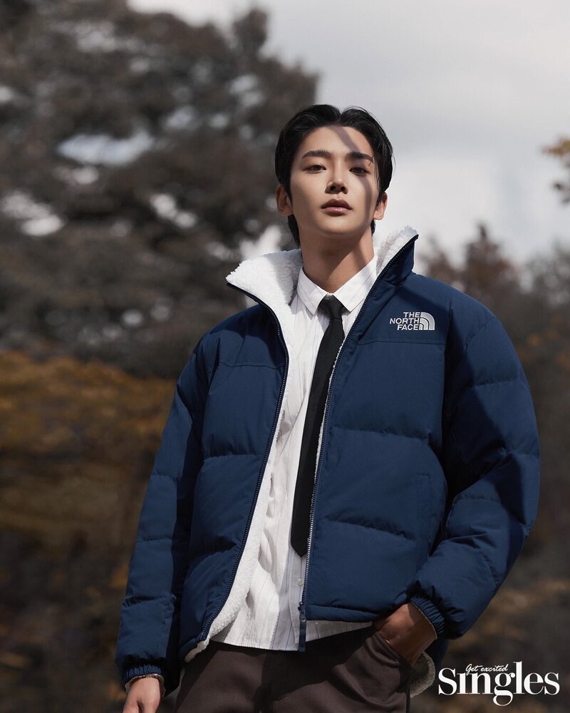 SF9 ROWOON for SINGLES Magazine Korea x THE NORTH FACE November Issue 2022 documents 1