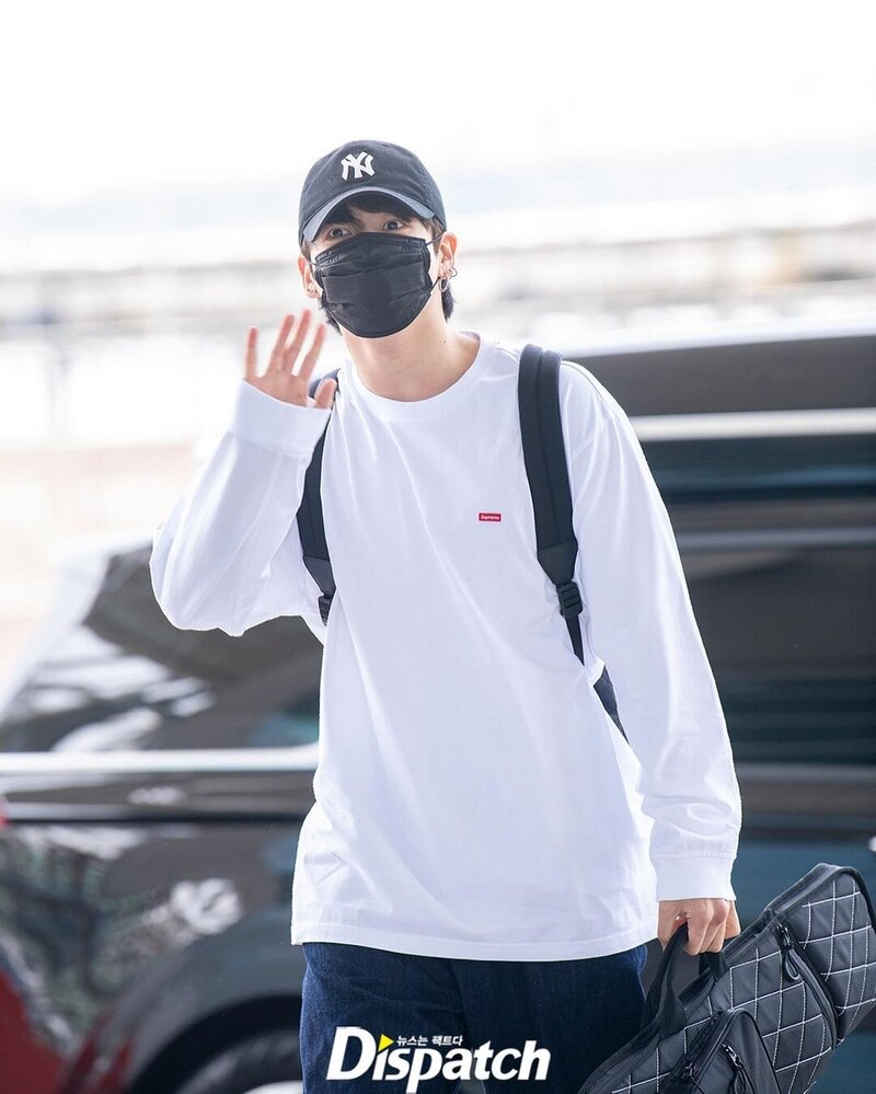 May 28, 2022 Jungkook at Incheon International Airport Departing for the United States documents 2