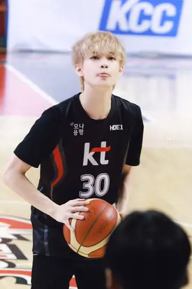 241020 NCT Chenle for First Ceremonial Throw for KT Sonic Boom Basketball Team