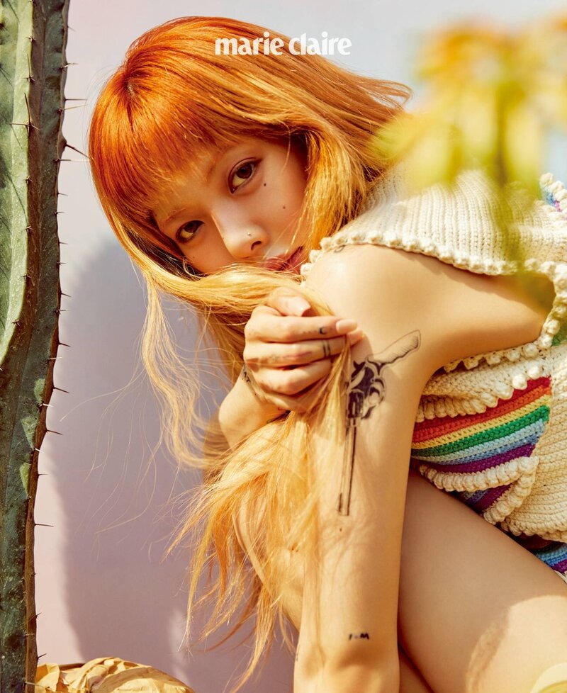 HYUNA for MARIE CLAIRE Korea x LOEWE May Issue 2022 documents 6