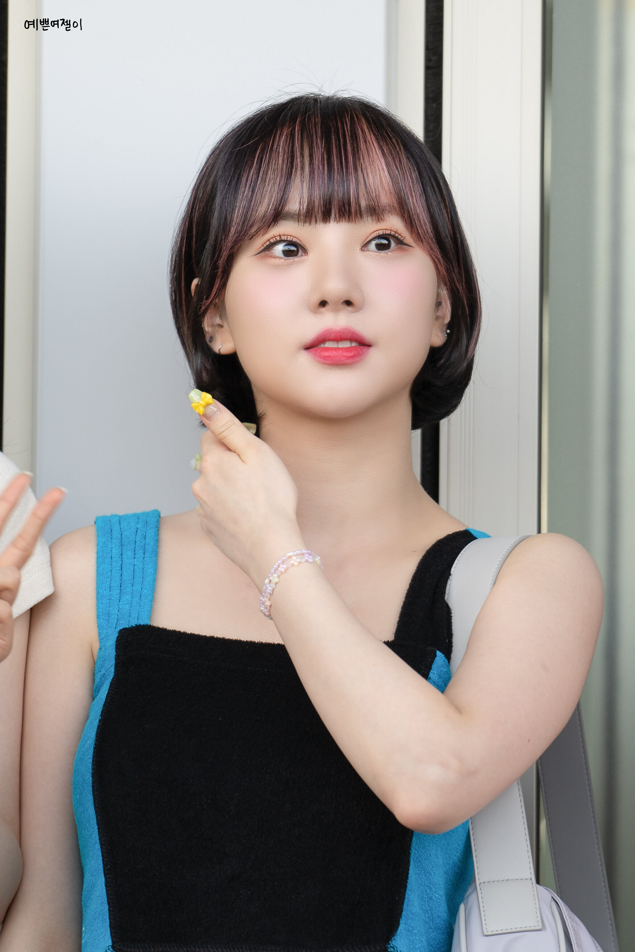 220728 VIVIZ Eunha | Kpopping