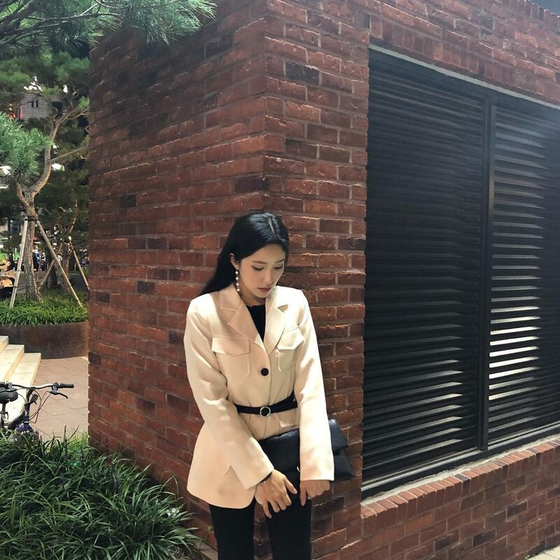 180928 Chung Lyn Instagram Update | kpopping