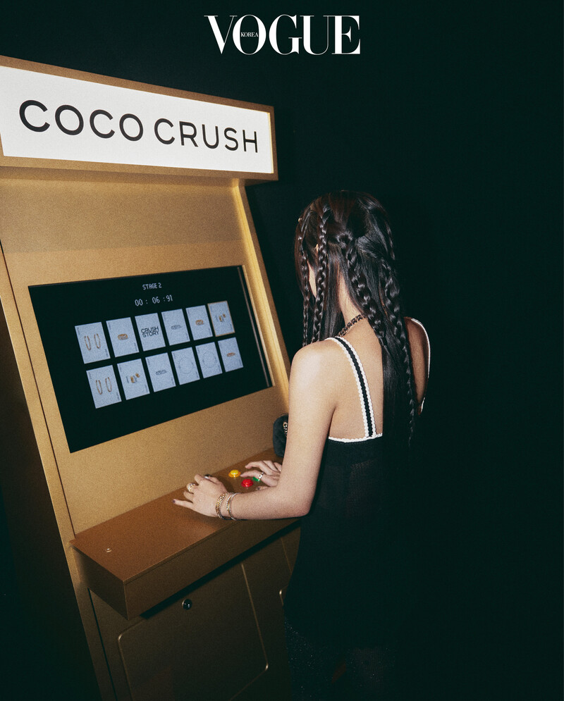 JENNIE x CHANEL Coco Crush for Vogue Korea - Coco Crush Pop-up Event Pictorial documents 6