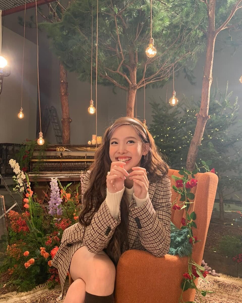 211030 TWICE Instagram Update - Nayeon documents 3