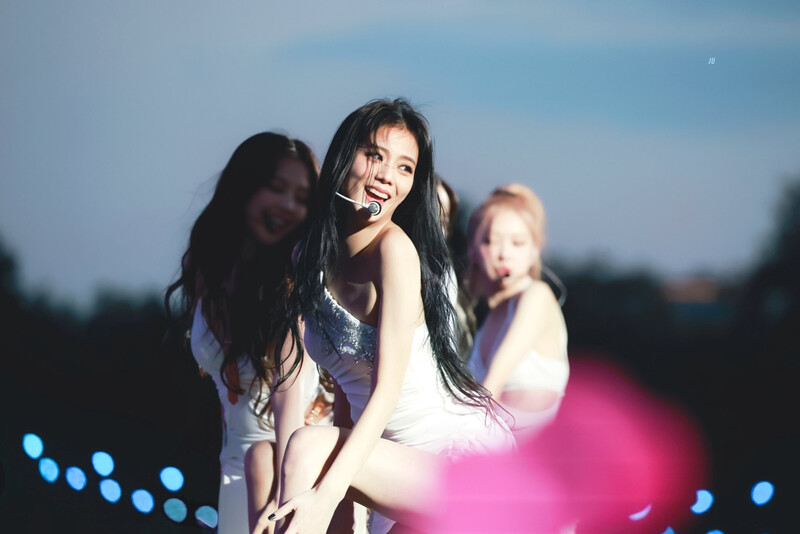 230702 BLACKPINK Jisoo - BST Hyde Park documents 3