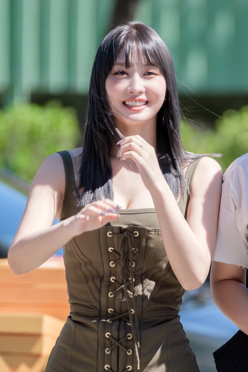 220827 TWICE Momo at Mini Fan Meeting with ONCES documents 8