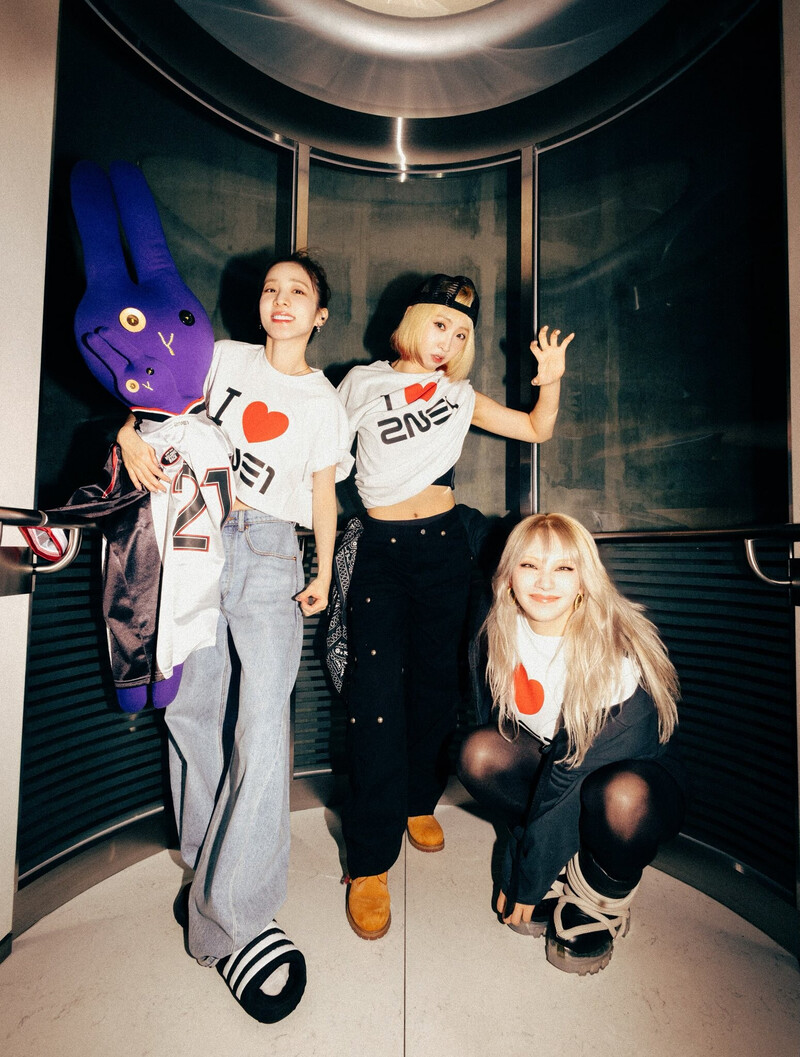 240928 - DARA Twitter Update with  CL n MINZY documents 2