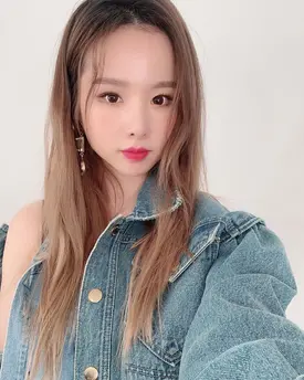 190321 Solji Instagram Update