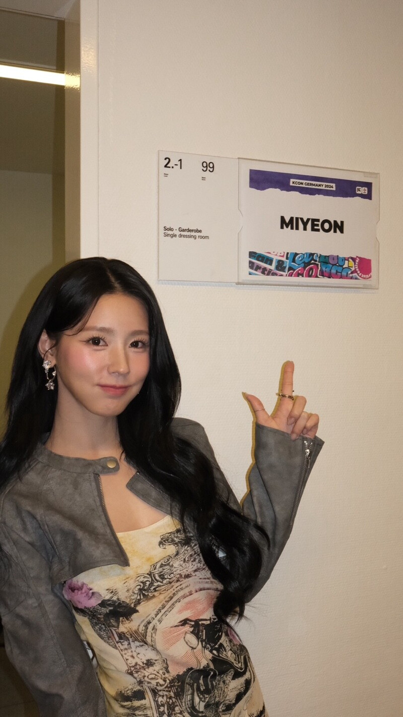 240930 - (G)I-DLE Twitter Update with MIYEON - KCON Germany 2024 documents 2