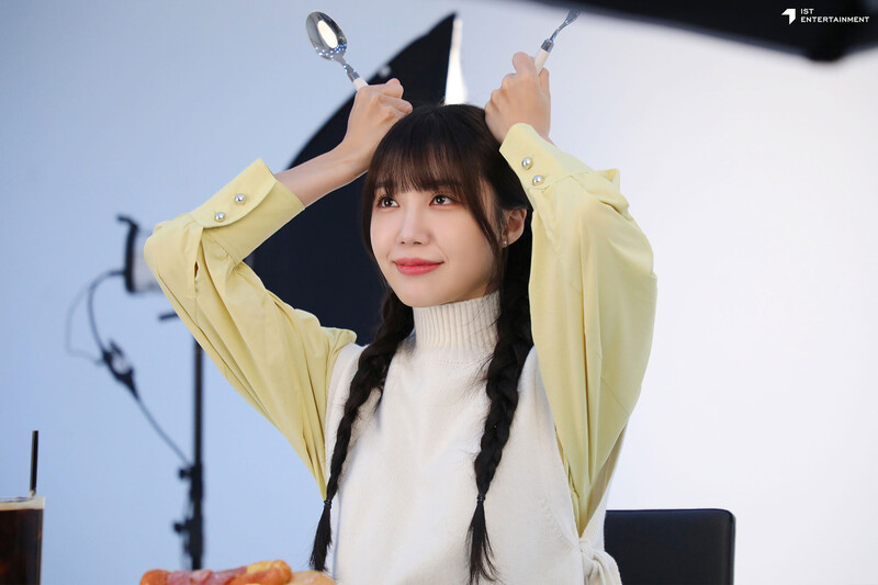 240110 IST Naver post - EUNJI behind the scenes of 'She's Bagel' commercial shoot documents 20