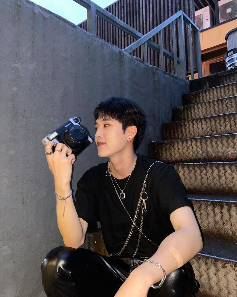 220905  - Younghoon Instagram Update documents 1