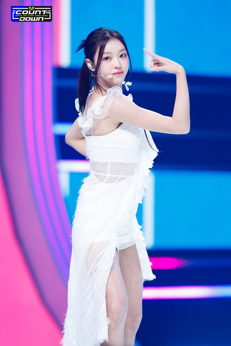230803 OH MY GIRL YooA - 'Summer Comes' at M COUNTDOWN documents 11