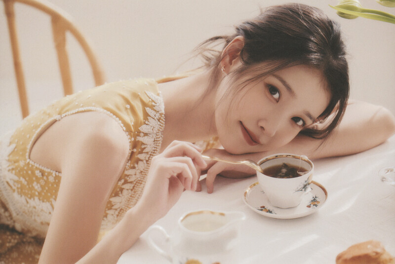 IU - Media Art Exhibition 'Moment' (Scans) documents 2