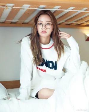 Girl's Day Hyeri for Marie Claire magazine December 2018 issue