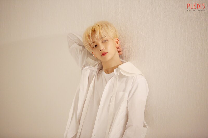 190129 SEVENTEEN “You Made My Dawn” Jacket Shooting Behind | Naver documents 3