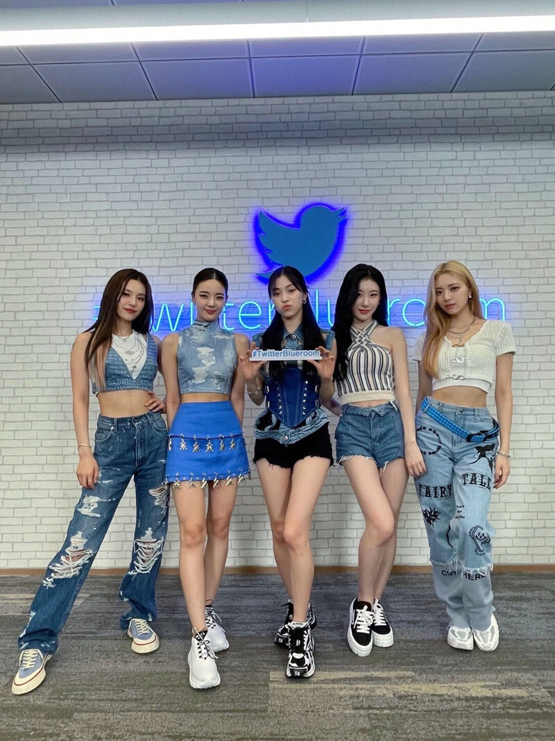 220718 ITZY Twitter Update documents 3